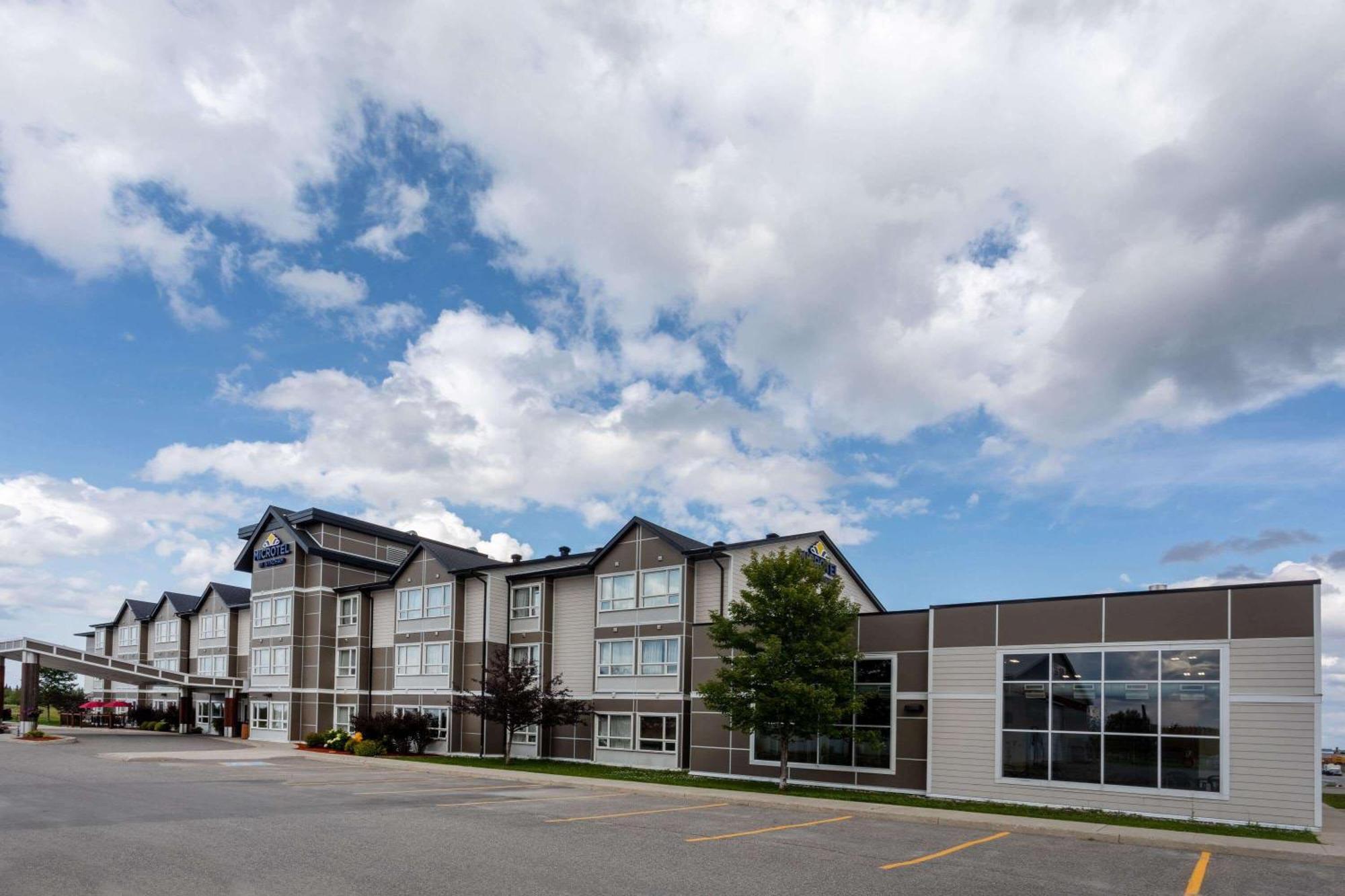 Microtel Inn & Suites By Wyndham - Timmins Exterior foto