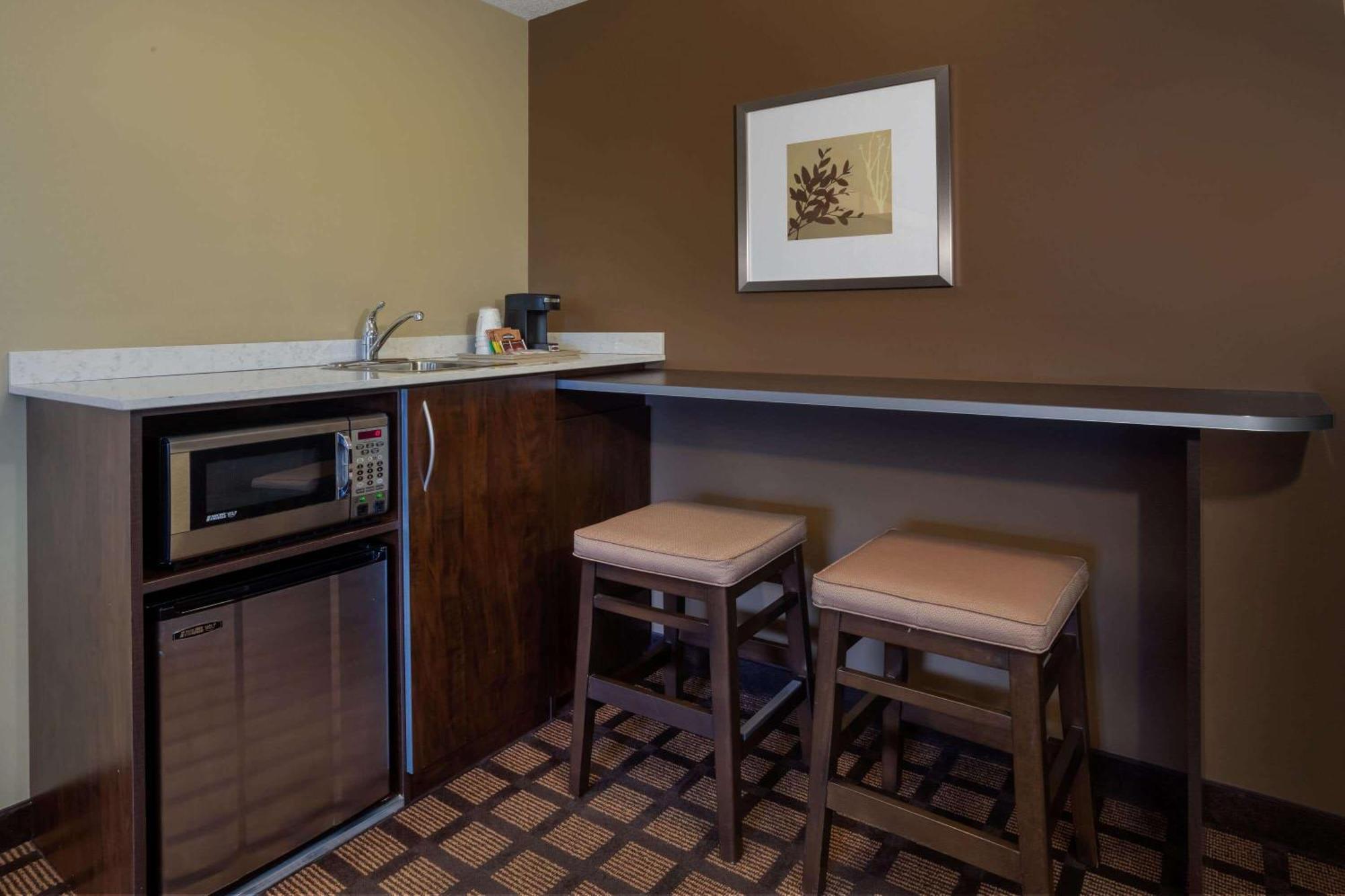 Microtel Inn & Suites By Wyndham - Timmins Exterior foto